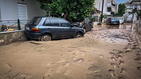 Έβαλαν στο μάτι πλημμυροπαθείς από τη Μαγνησία