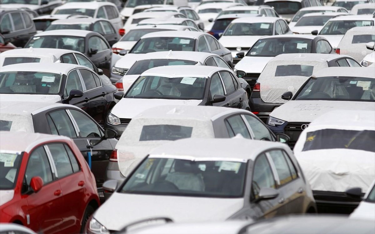 4.418 πωλήσεις οχημάτων το δεκάμηνο στη Θεσσαλία 