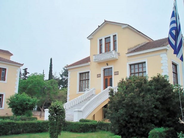 Εκπαίδευση στην Αβερώφειο Σχολή για μια 40χρονη