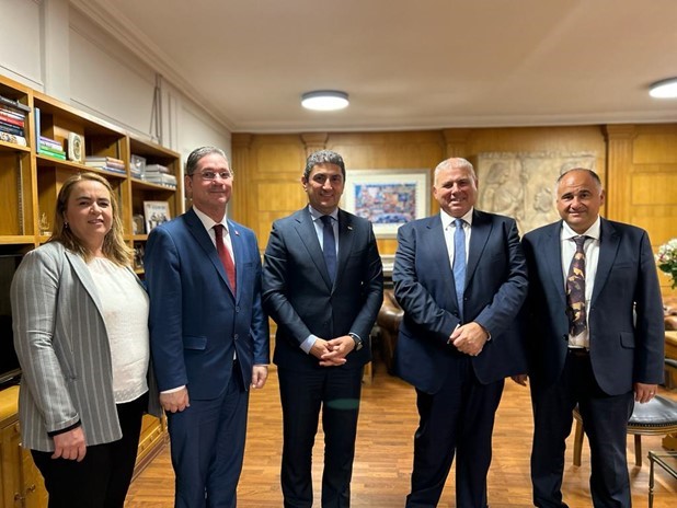 Στη Θεσσαλία ο Λ. Αυγενάκης με ομολόγους του της ΕΕ