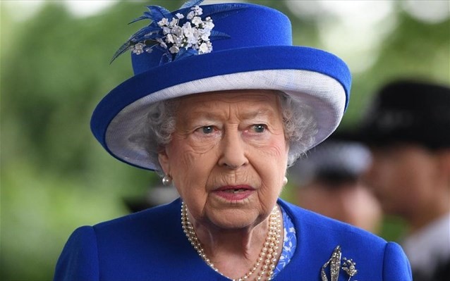 Ενέκρινε την αναστολή του Κοινοβουλίου η βασίλισσα