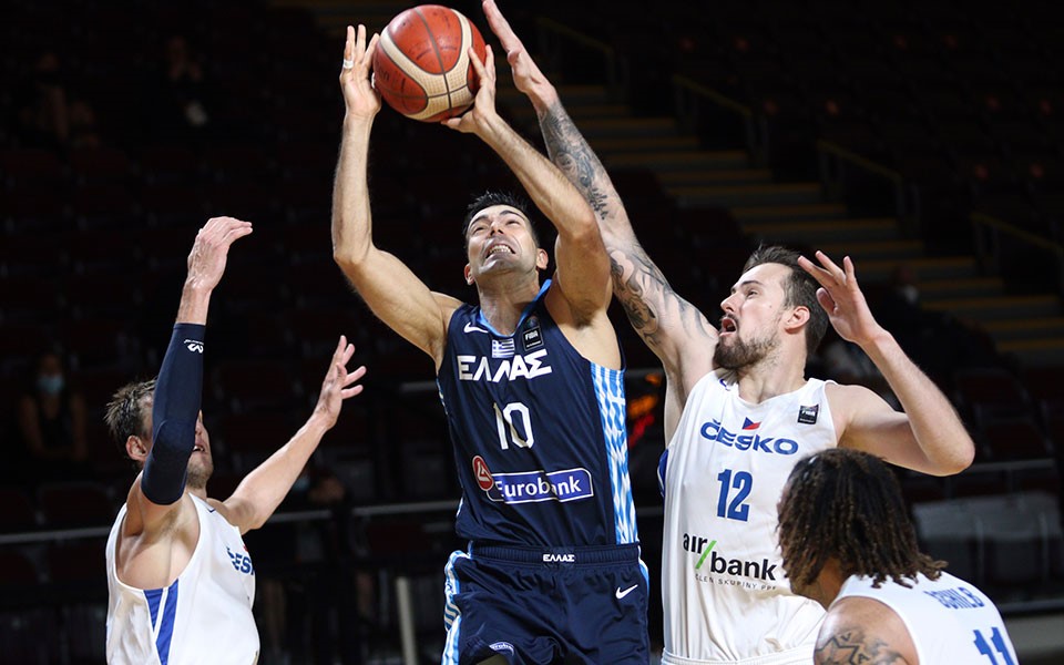 Βαριά ήττα και αποκλεισμός για την Εθνική μπάσκετ