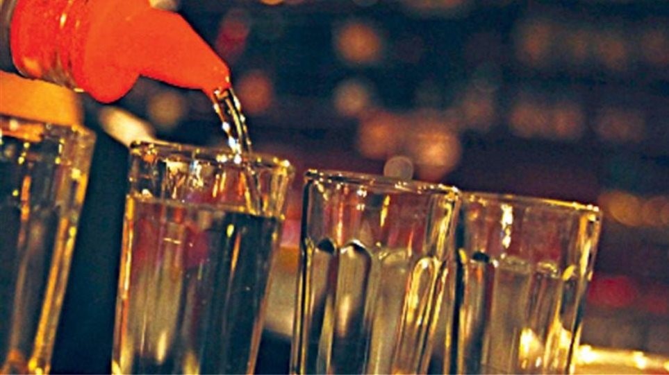 Κατασχέθηκαν 54 τόνοι νοθευμένων ποτών