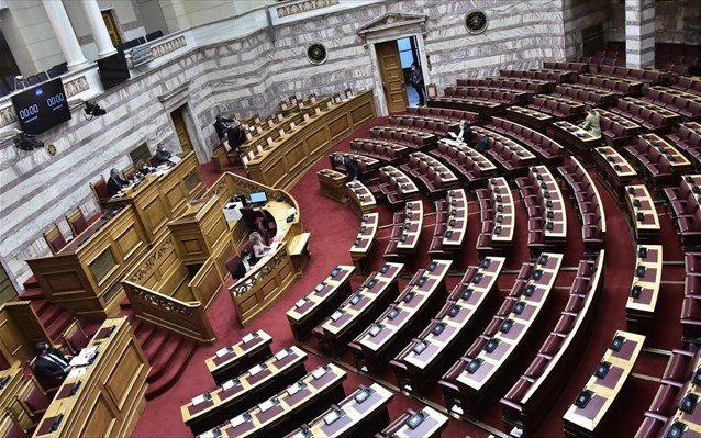 Στα άκρα η αντιπαράθεση για Κουφοντίνα