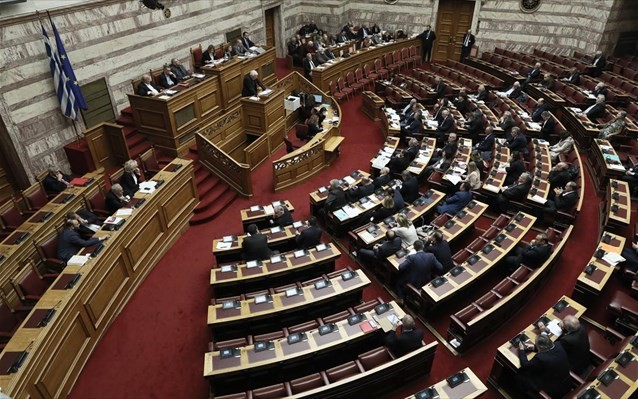 Εξήντα δύο γυναίκες στη νέα σύνθεσή της