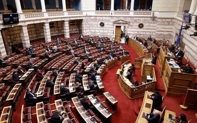 Ψηφίστηκε το νομοσχέδιο για τα Πανεπιστήμια