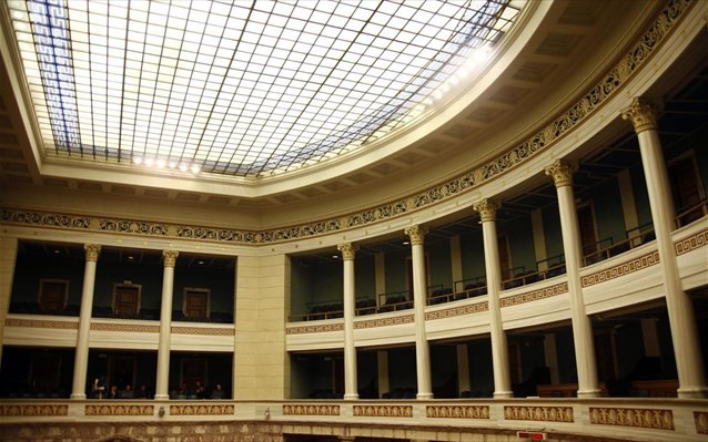 Από κακούργημα… πλημμέλημα η μολότοφ