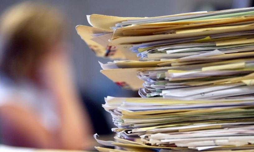 Λιγότερα δικαιολογητικά στο Δημόσιο