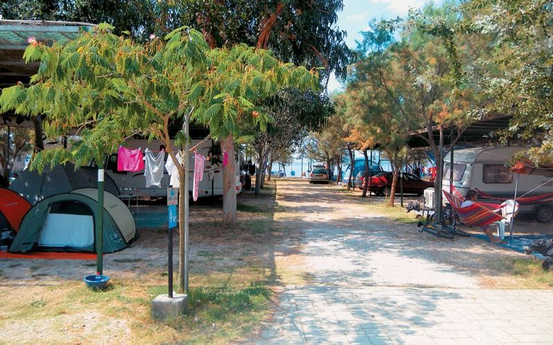 Σε υψηλά επίπεδα οι κρατήσεις στα κάμπινγκ