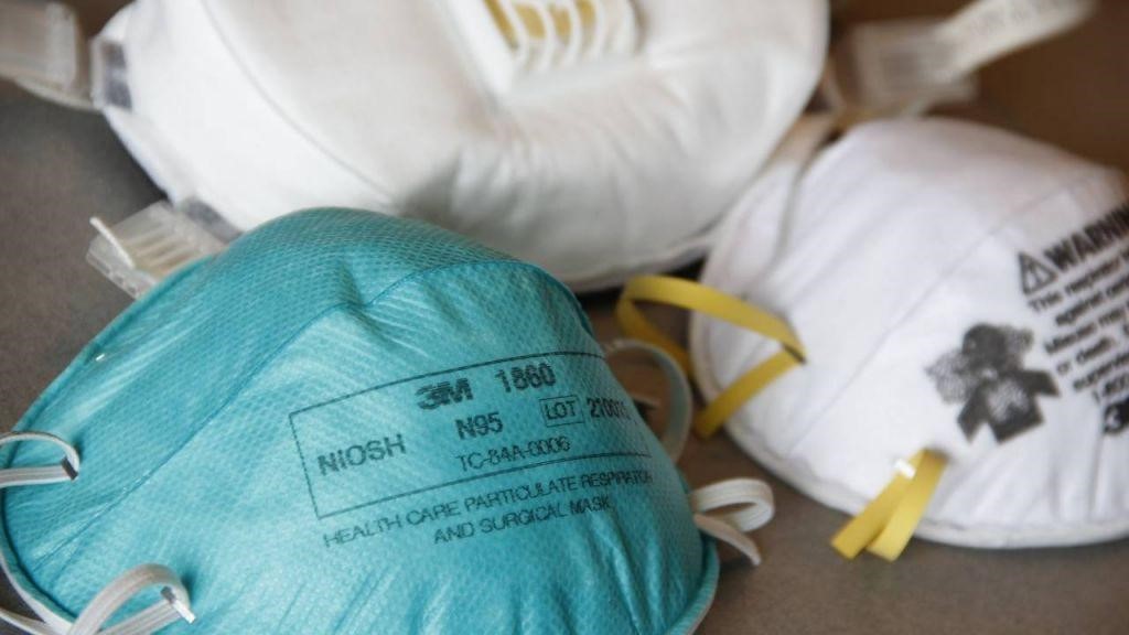 Έως και 4 ευρώ οι μάσκες μέσω αγγελίας