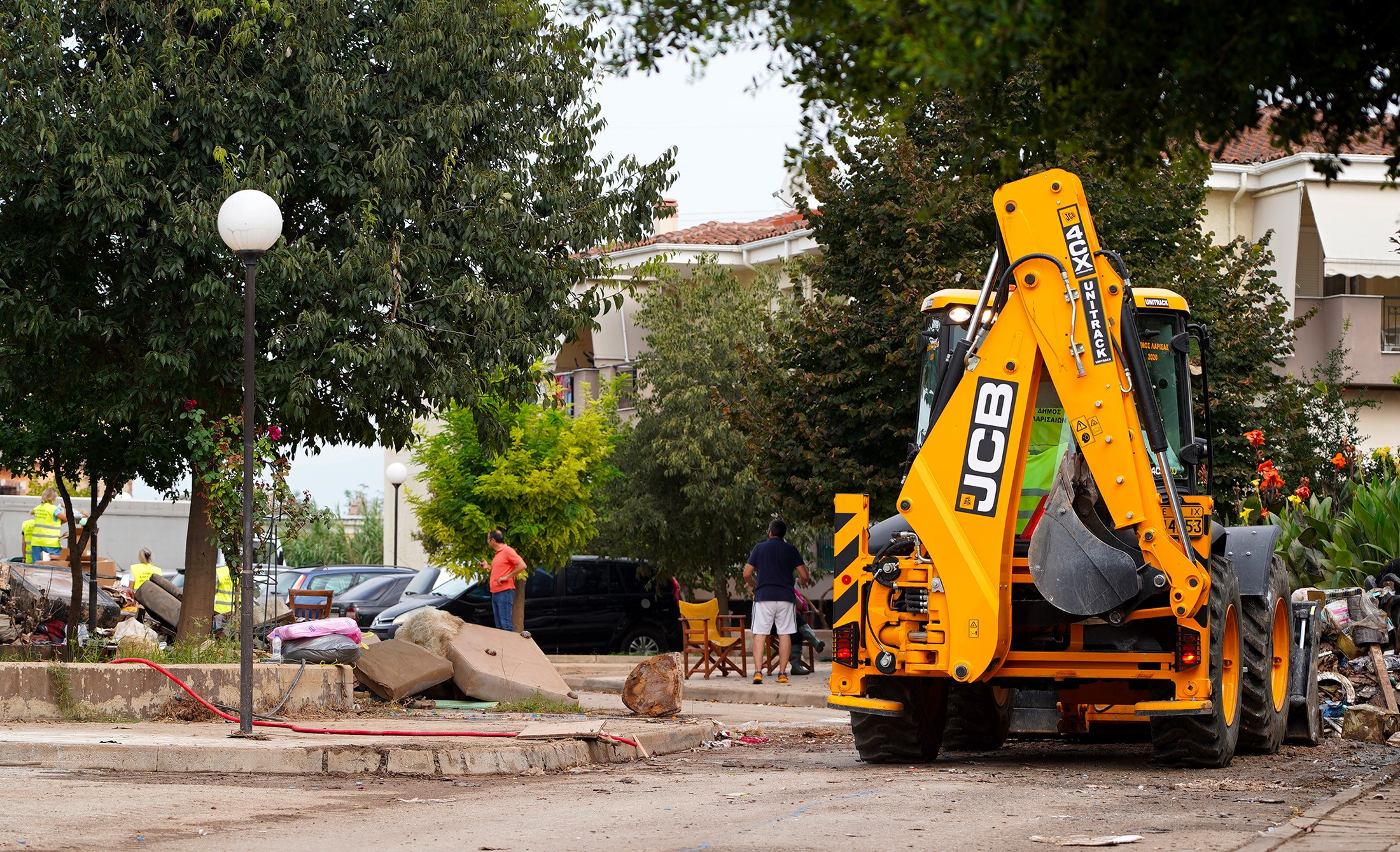 Απομακρύνονται ογκώδη στις Εργατικές Γιάννουλης