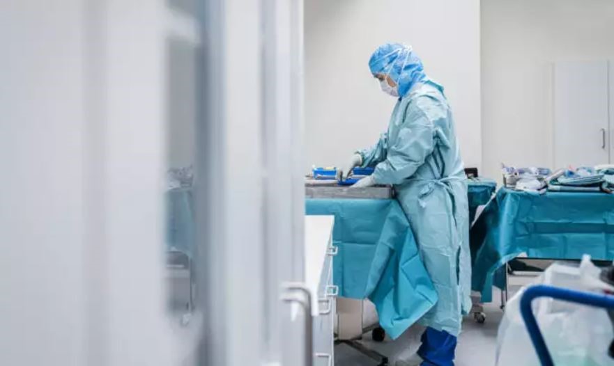 "Ασφυκτιά" το Πανεπιστημιακό Νοσοκομείο Λάρισας