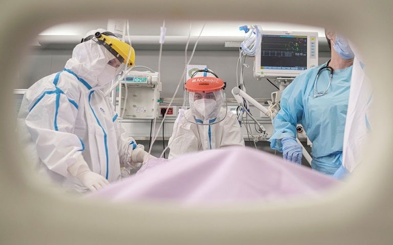 Κυρίαρχη η βρετανική μετάλλαξη