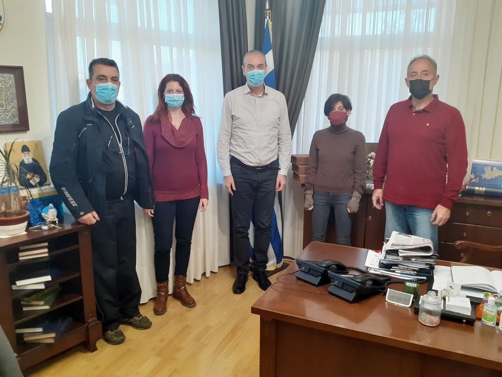 Δεν προχωρούν οι επισκευές στα σεισμόπληκτα