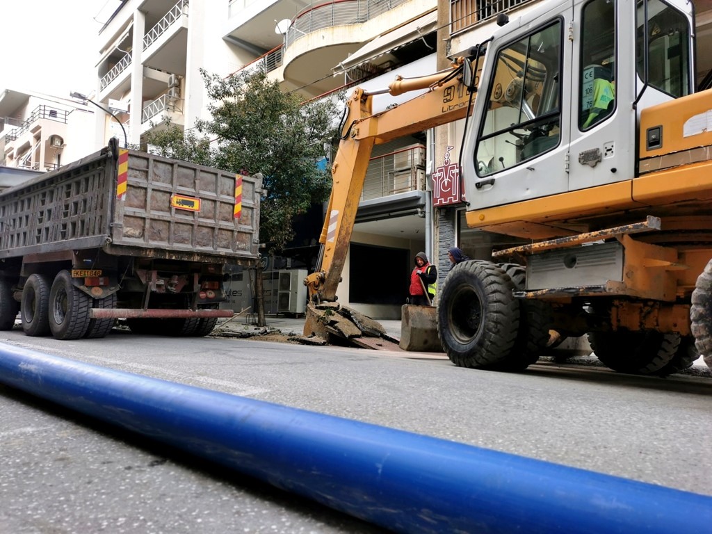Στο κέντρο της πόλης τα έργα της ΔΕΥΑΤ για την ύδρευση