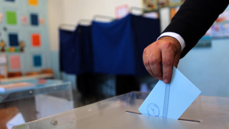 Προβάδισμα 10,5 μονάδων της ΝΔ
