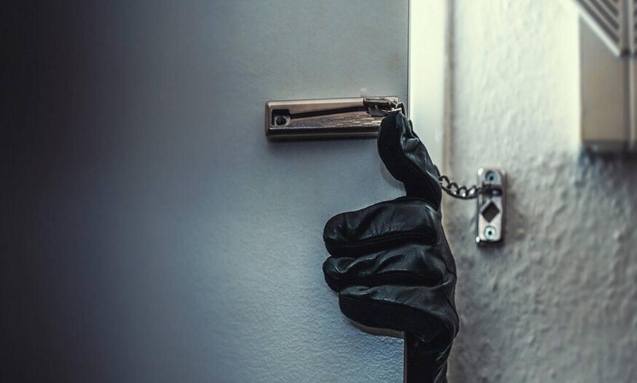 Τέσσερις Λαρισαίοι εμπλέκονται σε διάρρηξη σπιτιού