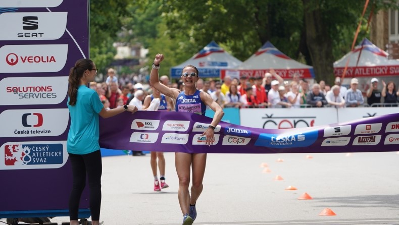 Πρωταθλήτρια στο Ευρωπαϊκό ομάδων βάδην