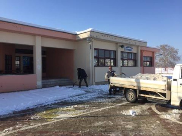 Κλειστά όλα τα σχολεία την Παρασκευή