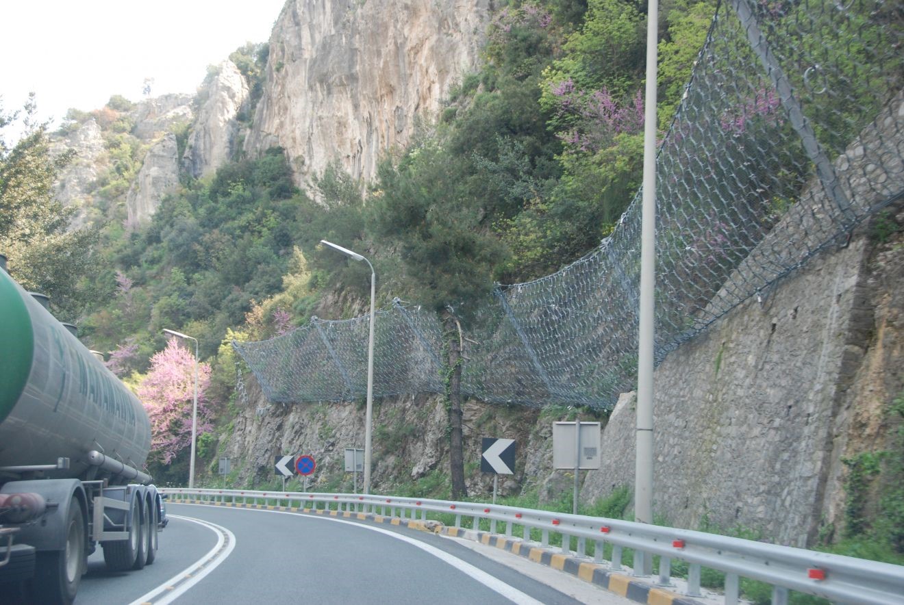 Κλειστά τα Τέμπη λόγω εργασιών βραχοπροστασίας