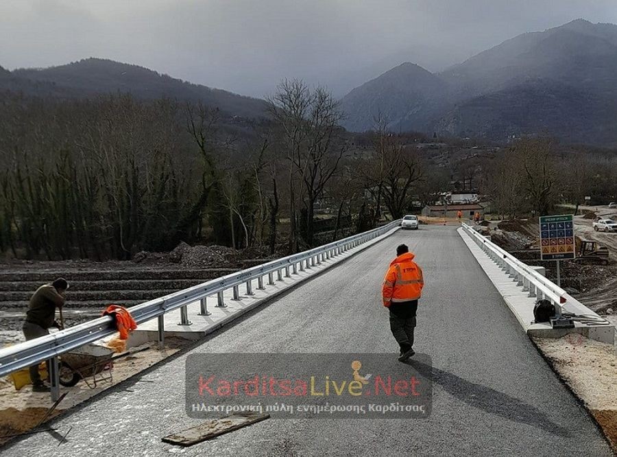 Δόθηκε στην κυκλοφορία η νέα γέφυρα Μπαλάνου