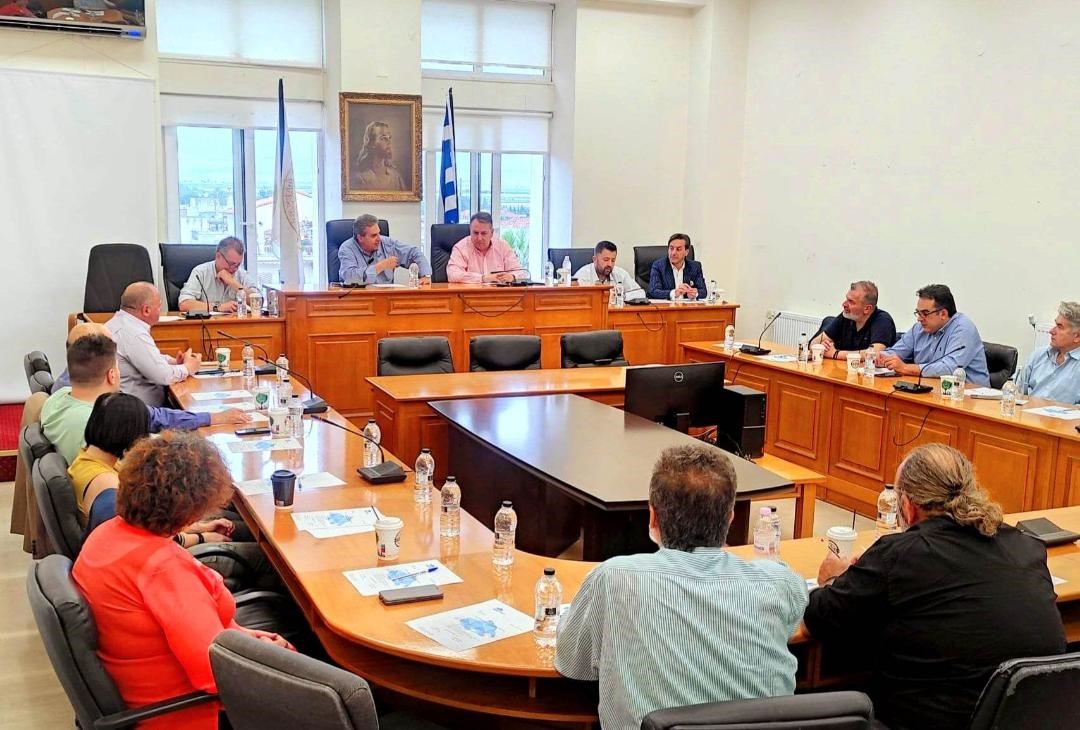 Βλέπουν τους τζίρους τους να συρρικνώνονται