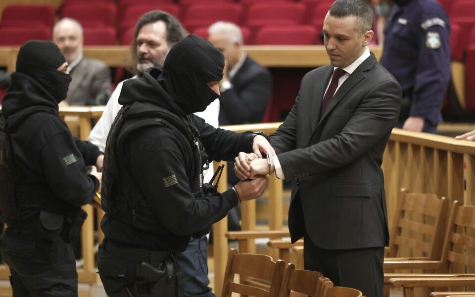 Μένουν στη φυλακή Κασιδιάρης και Λαγός