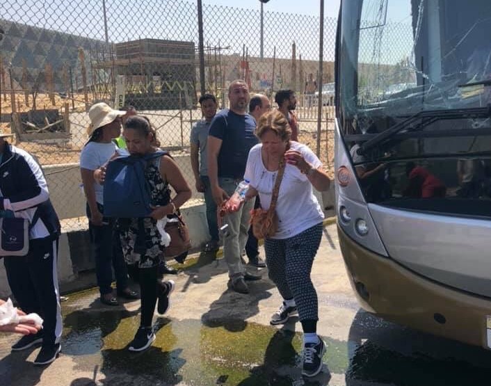 Έκρηξη σε πούλμαν κοντά στις Πυραμίδες