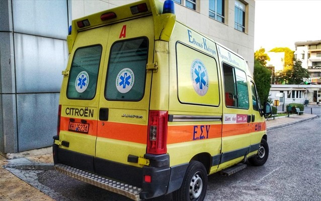 Γιατρός έσωσε μαθητή που τραυματίστηκε σοβαρά σε τροχαίο