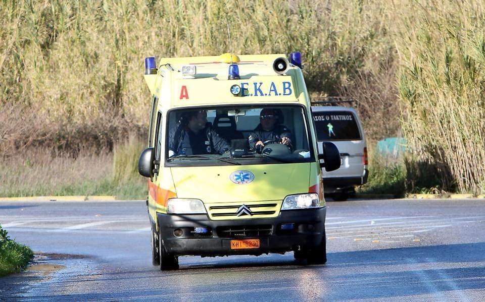 Προσπάθησε να αυτοκτονήσει πέφτοντας από πεζογέφυρα