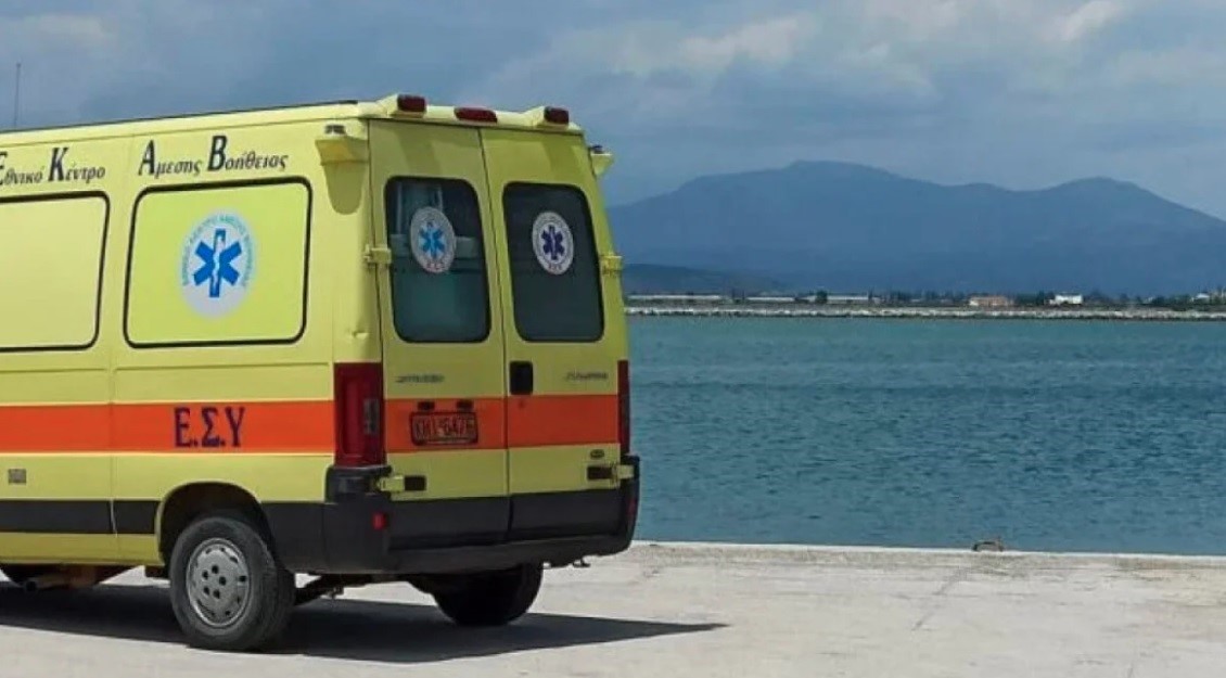 Τουρίστρια πέθανε στην παραλία περιμένοντας ασθενοφόρο