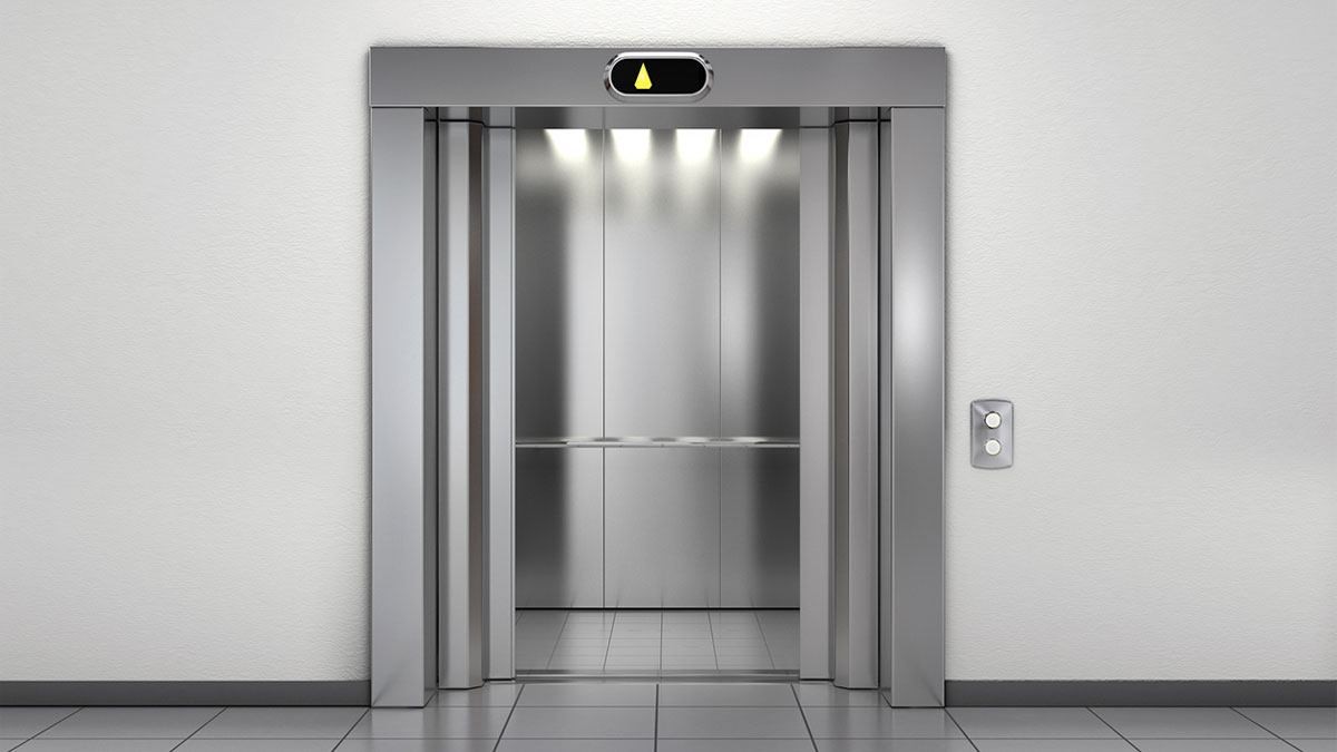 «Φιλικότερα» για τα ΑμεΑ γίνονται τα ασανσέρ του Νοσοκομείου 