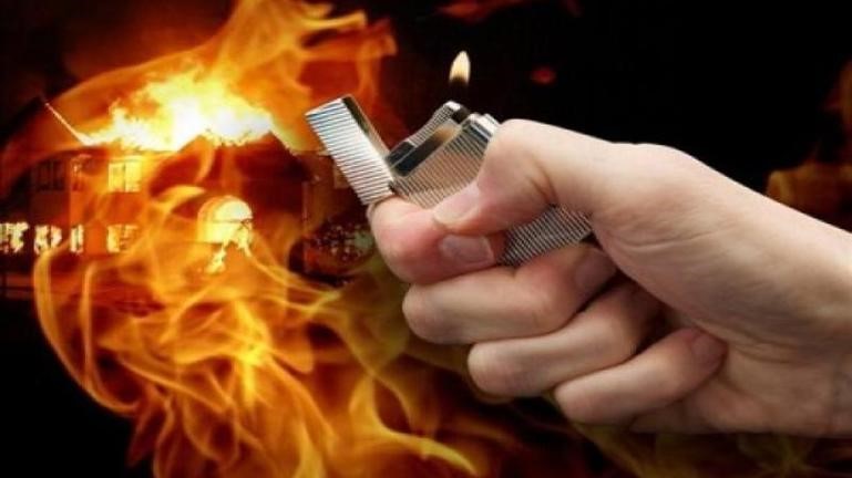 Σύλληψη άνδρα για εμπρησμό από πρόθεση