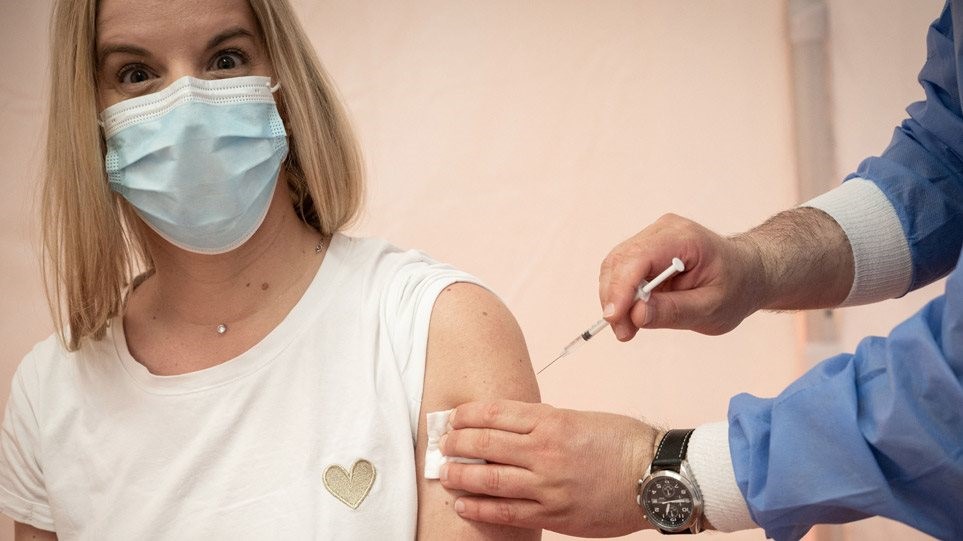 «Εξαιρετικά μικρή η πιθανότητα μυοκαρδίτιδας από εμβόλιο»