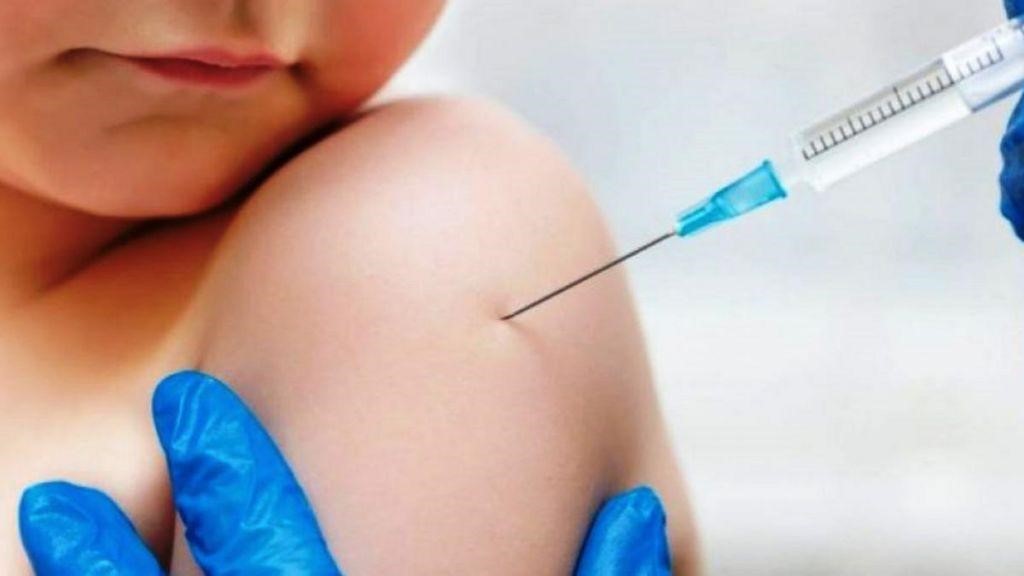 Να συνεχιστούν κανονικά οι εμβολιασμοί παιδιών 