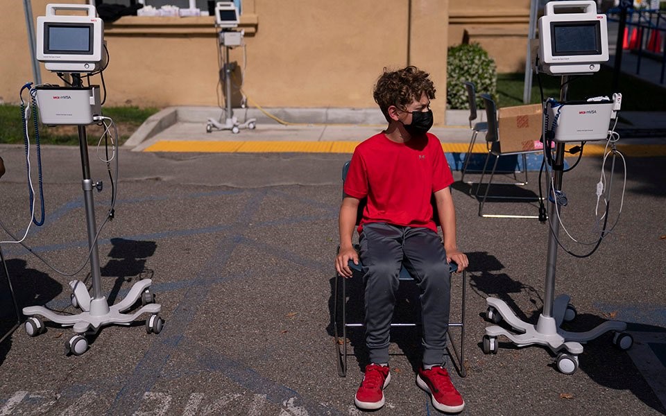 Δοκιμές εμβολίων σε παιδιά από 6 μηνών έως 12 ετών