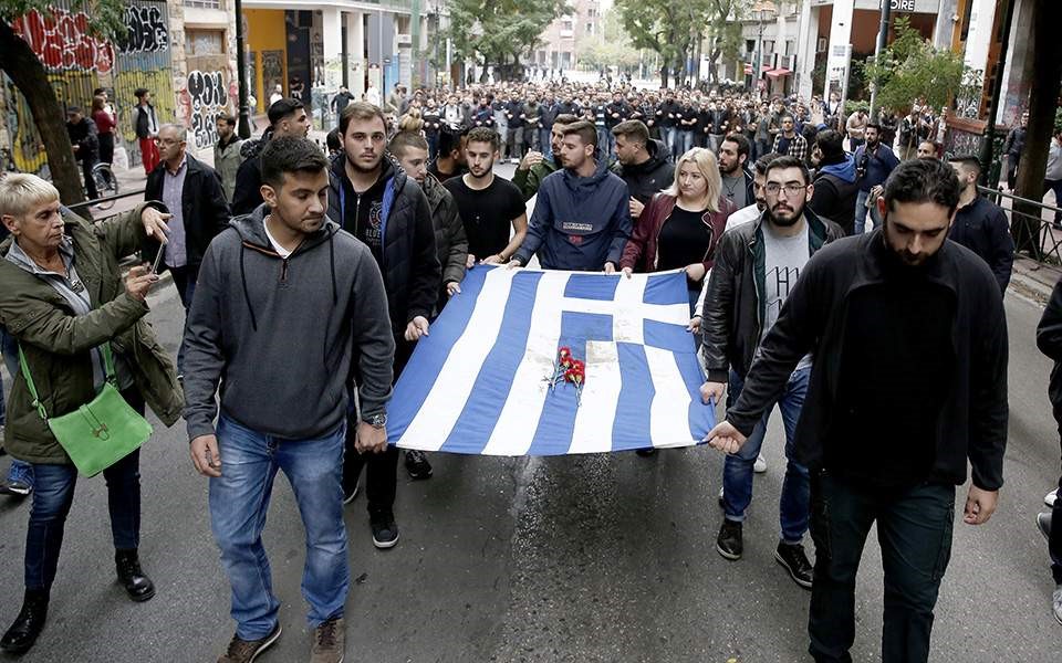 Σε εξέλιξη η πορεία του Πολυτεχνείου