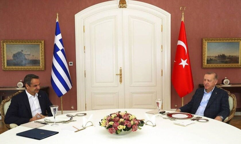 Bήματα με Μητσοτάκη προς τη θετική κατεύθυνση