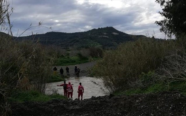 Ολονύχτιες έρευνες για τους τέσσερις αγνοούμενους