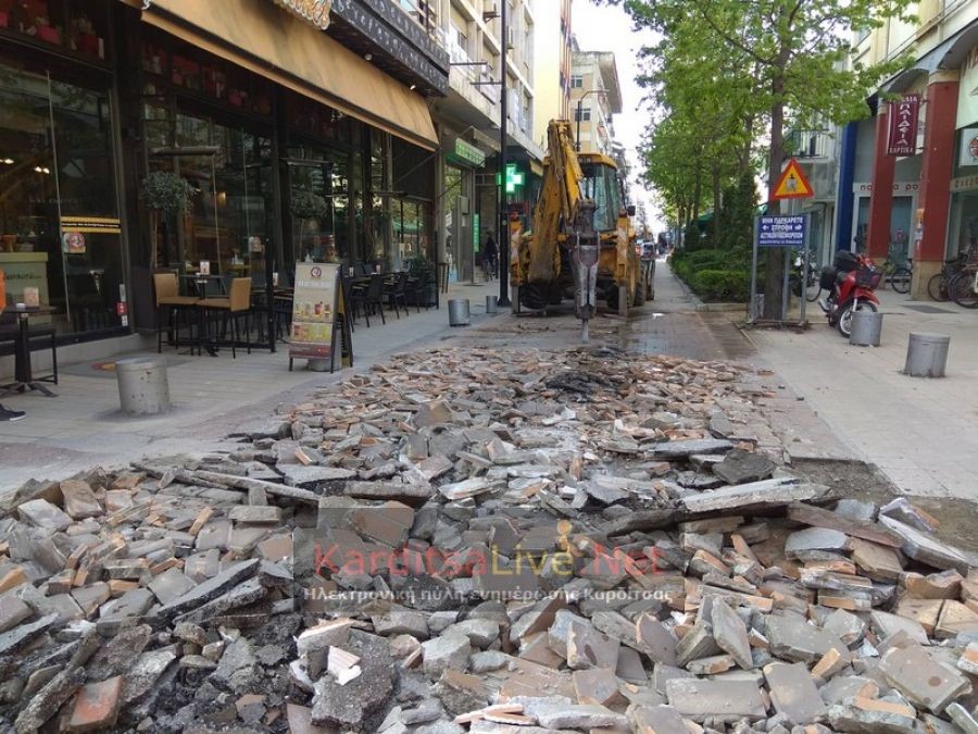 Aρχισαν τα έργα στην Ηρώων Πολυτεχνείου