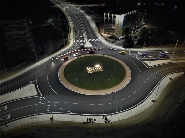 "Tρέχουν" τα οδικά έργα στη Λάρισα