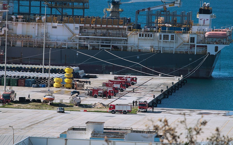 Εντοπίστηκε ακόμη μία σορός από τους διασώστες