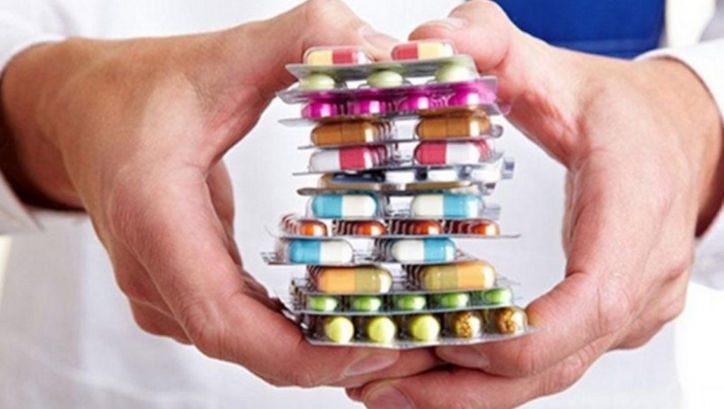 Ελλείψεις σε αντιβιοτικά στα φαρμακεία 