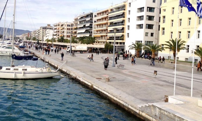 Βρέθηκε πτώμα γυναίκας στο λιμάνι