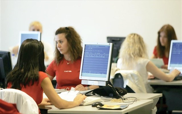 Ενας στους τρεις υπέβαλε φορολογική δήλωση