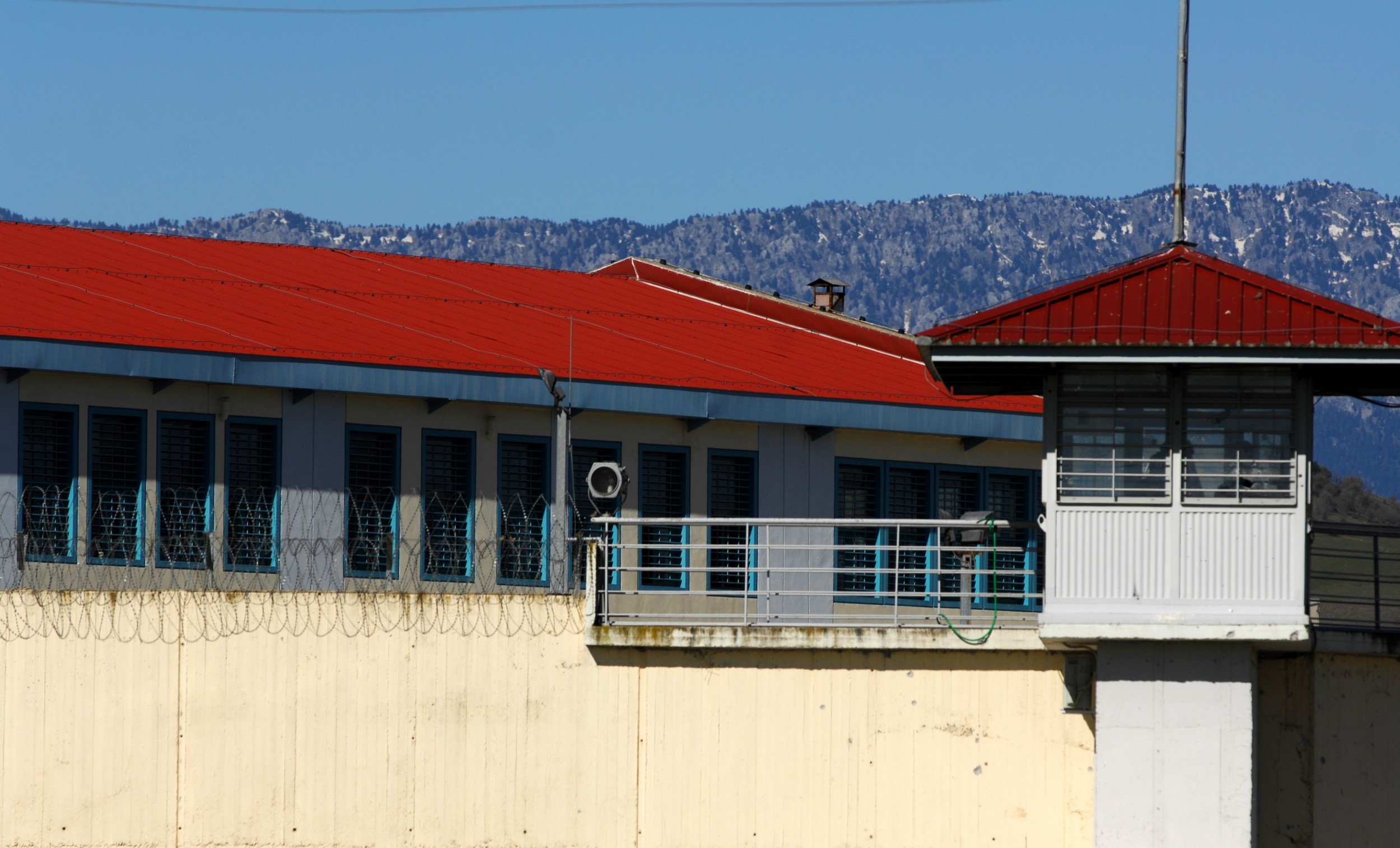 Στάσεις εργασίας από τους υπαλλήλους των φυλακών