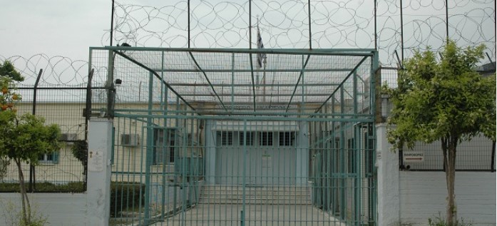 Aπόπειρα απόδρασης στις φυλακές Βόλου  