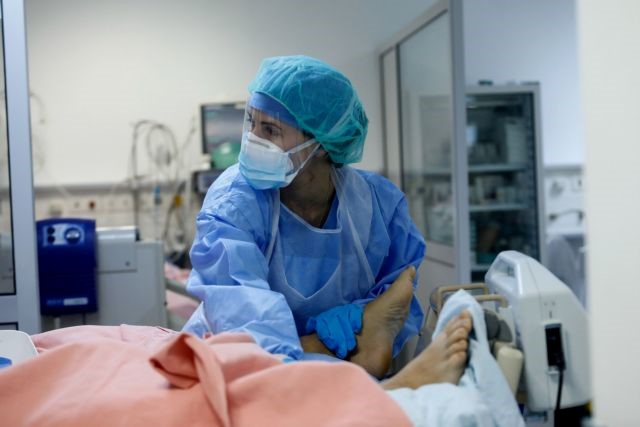 Κοροναϊός: Κατέληξε 82χρονη στον «Ευαγγελισμό»