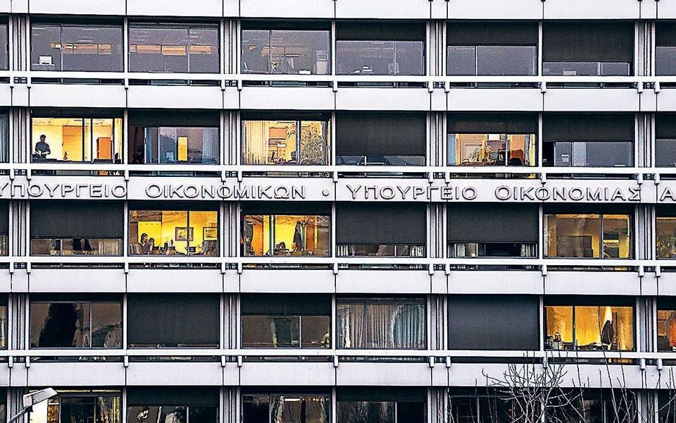 "Παράθυρο" για επέκταση ελαφρύνσεων και νέα μέτρα στήριξης