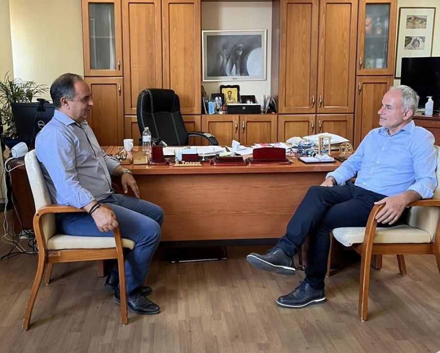 Στον δήμαρχο ο νέος διευθυντής Πρωτοβάθμιας Εκπαίδευσης